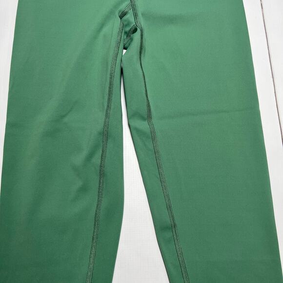 NWOT MALO Republic On the Run 7/8 Tights SIZE M Sagebrush Green Yoga Pants NEW - Picture 13 of 15